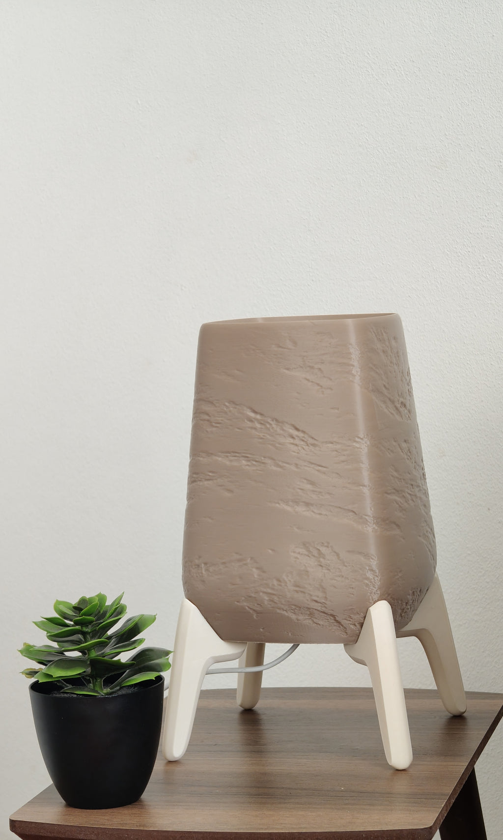 Taş Desenli 4ayaklı Dekoratif Masaüstü Abajur
